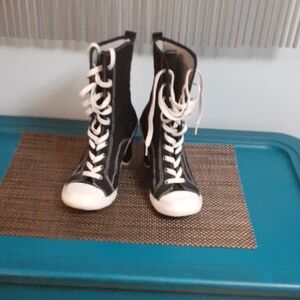 vintage soda high heel sneakers  mint condition!